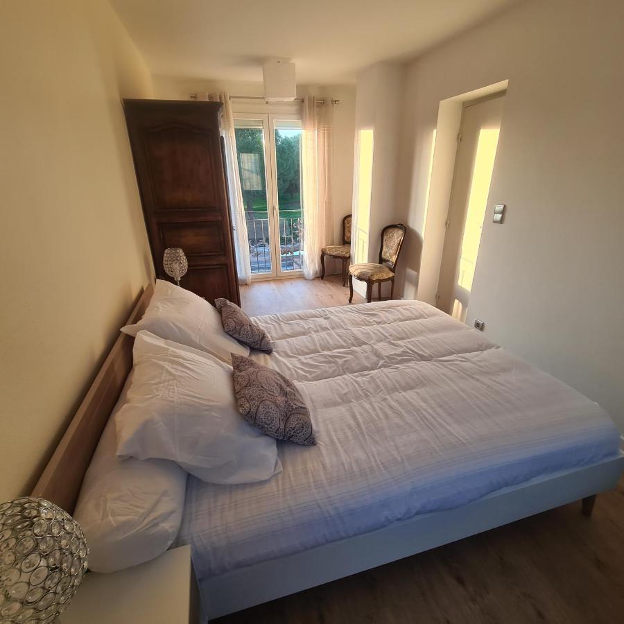 Standing 10 Personnes Piscine/ Pinede Villa *